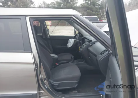 2013 Kia Soul z USA, uszkodzony, nr VIN KNDJT2A55D7626495